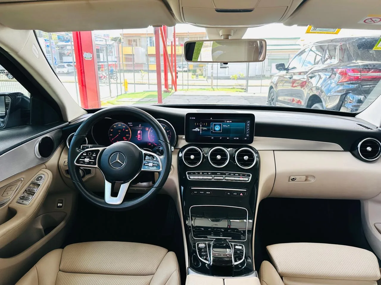 Automóvil – MERCEDES BENZ – C – 2020