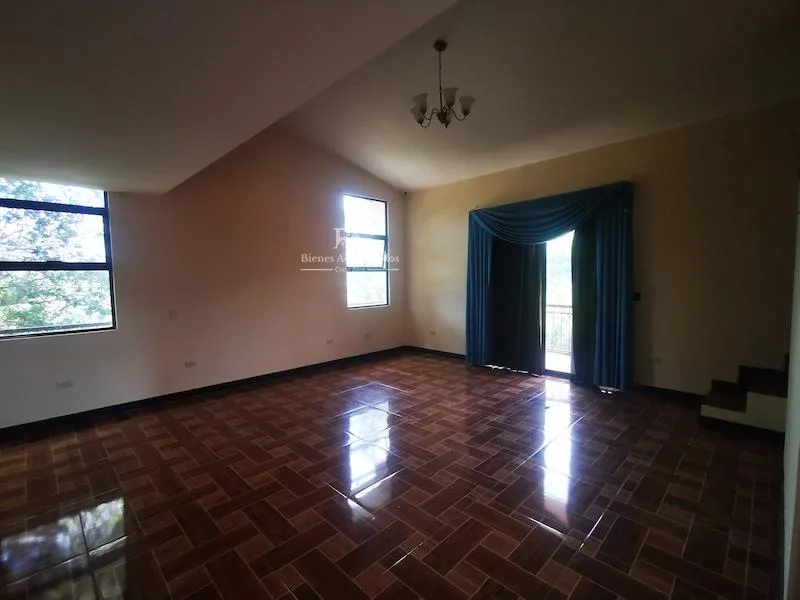 Casa en Aserrí Salitrillos