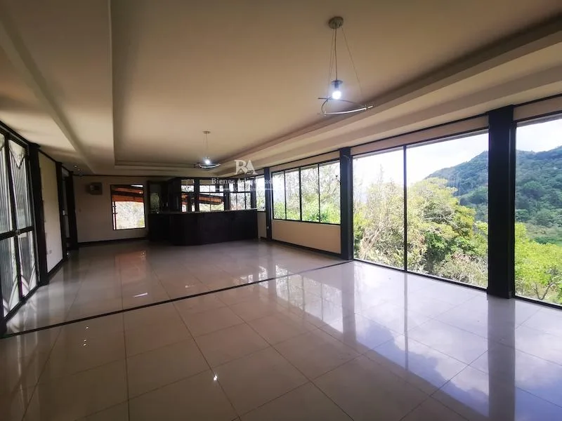 Casa en Aserrí Salitrillos
