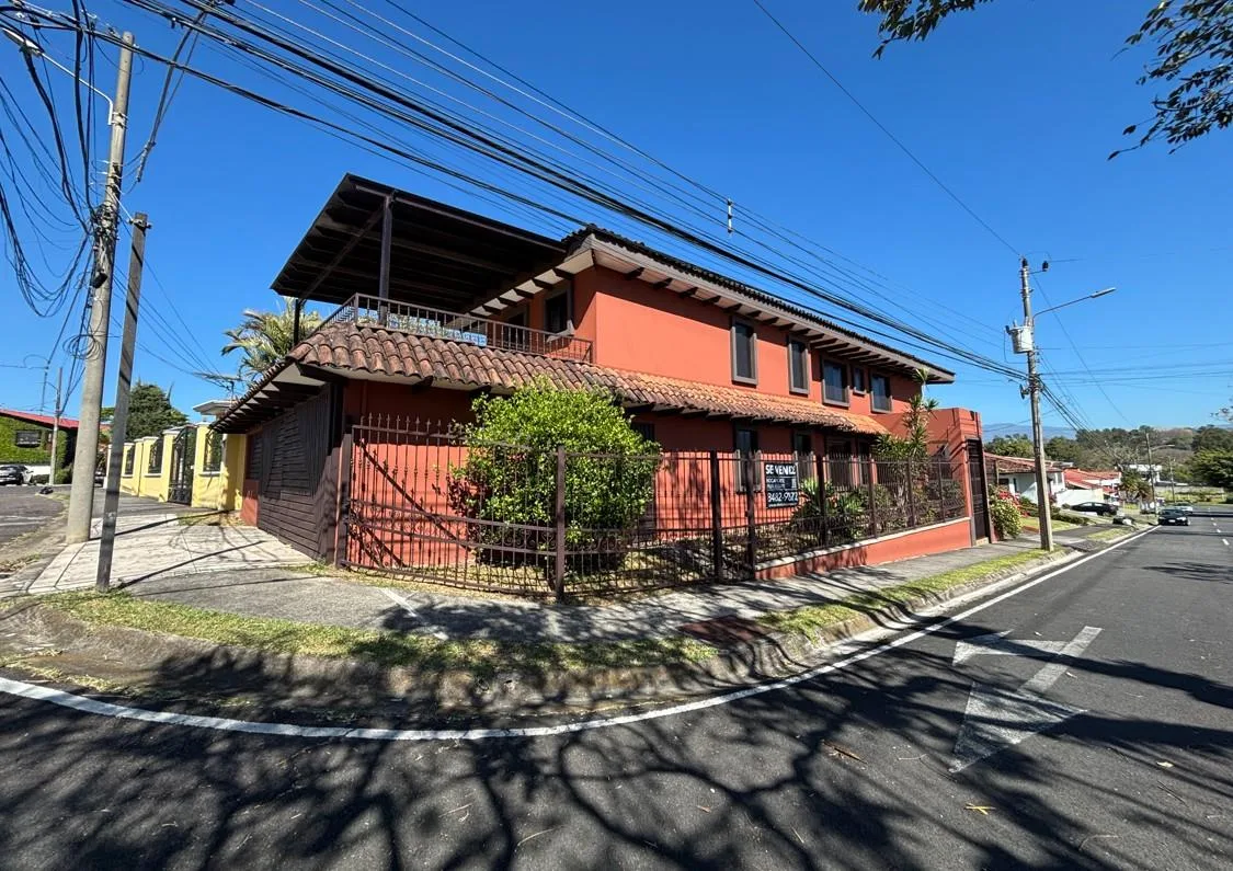 Casa en Bosques de Doña Rosa Heredia