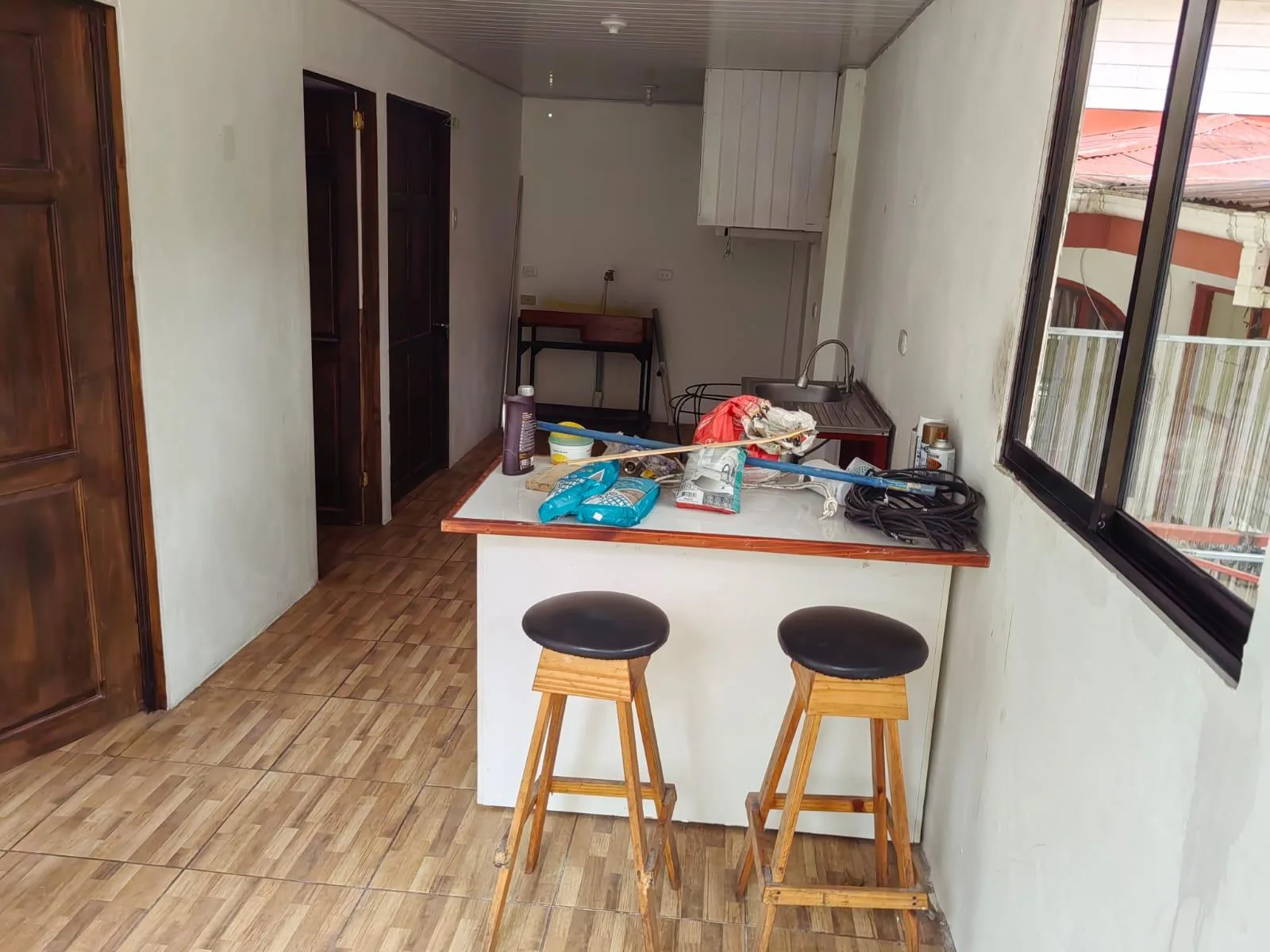 Casa y dos apartamentos Santa Rosa Turrialba