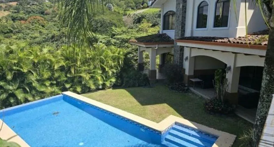 Condominio Cerro Colón