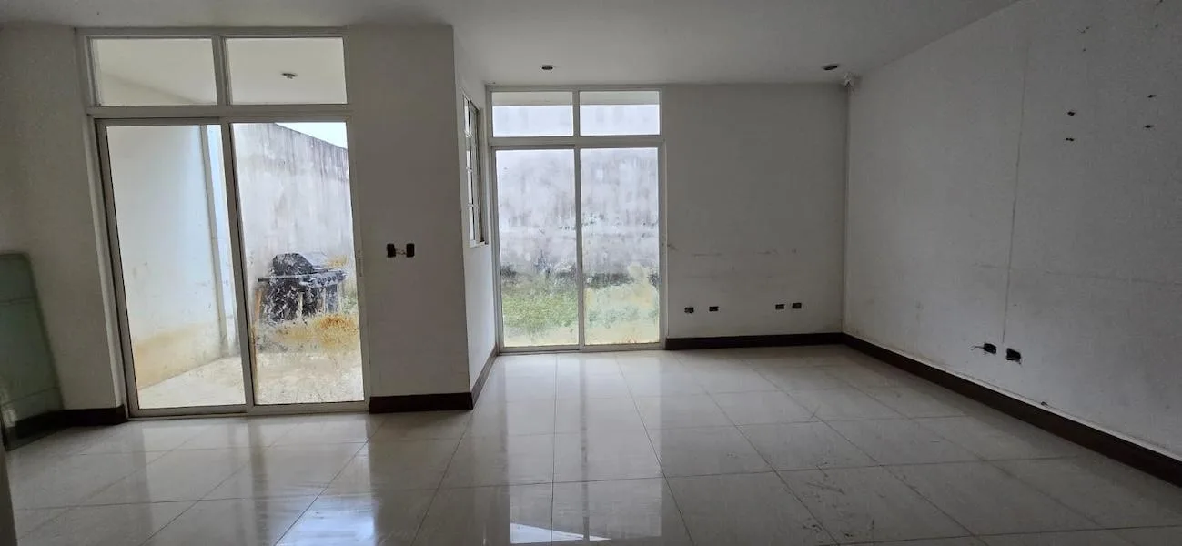 Condominio Tramonto Curridabat