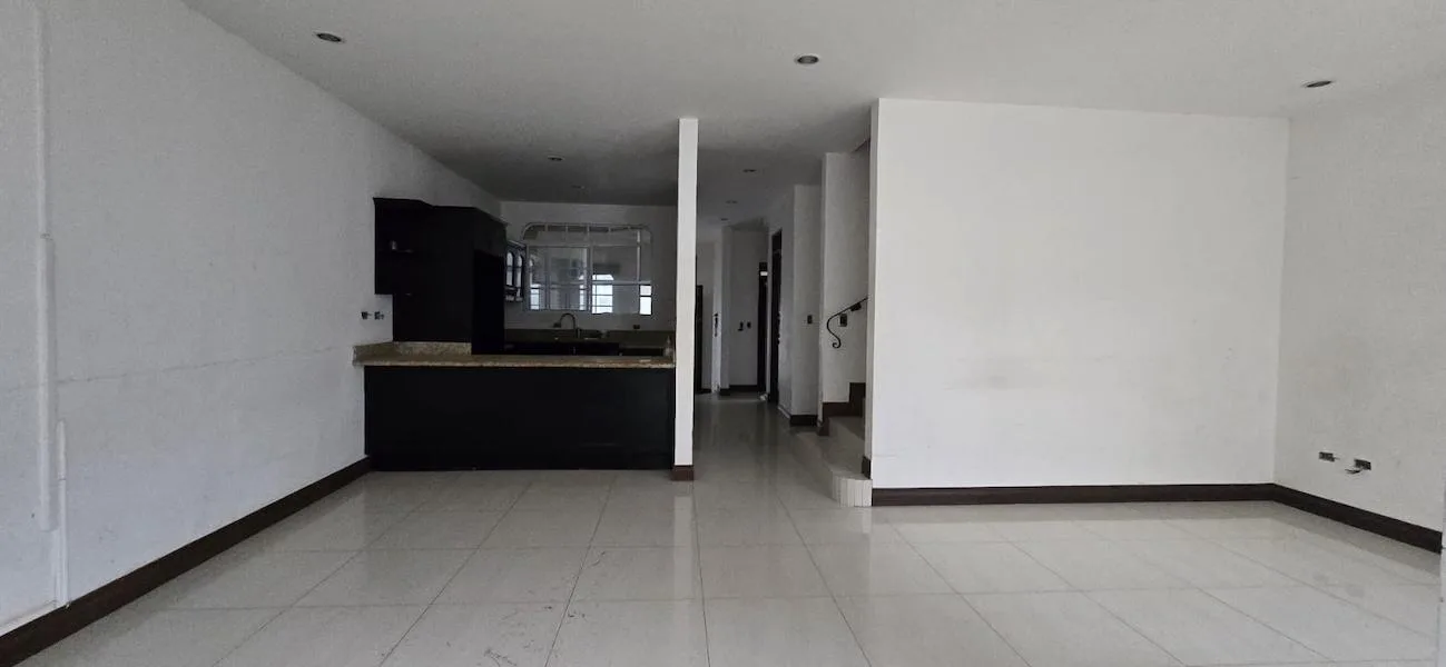 Condominio Tramonto Curridabat
