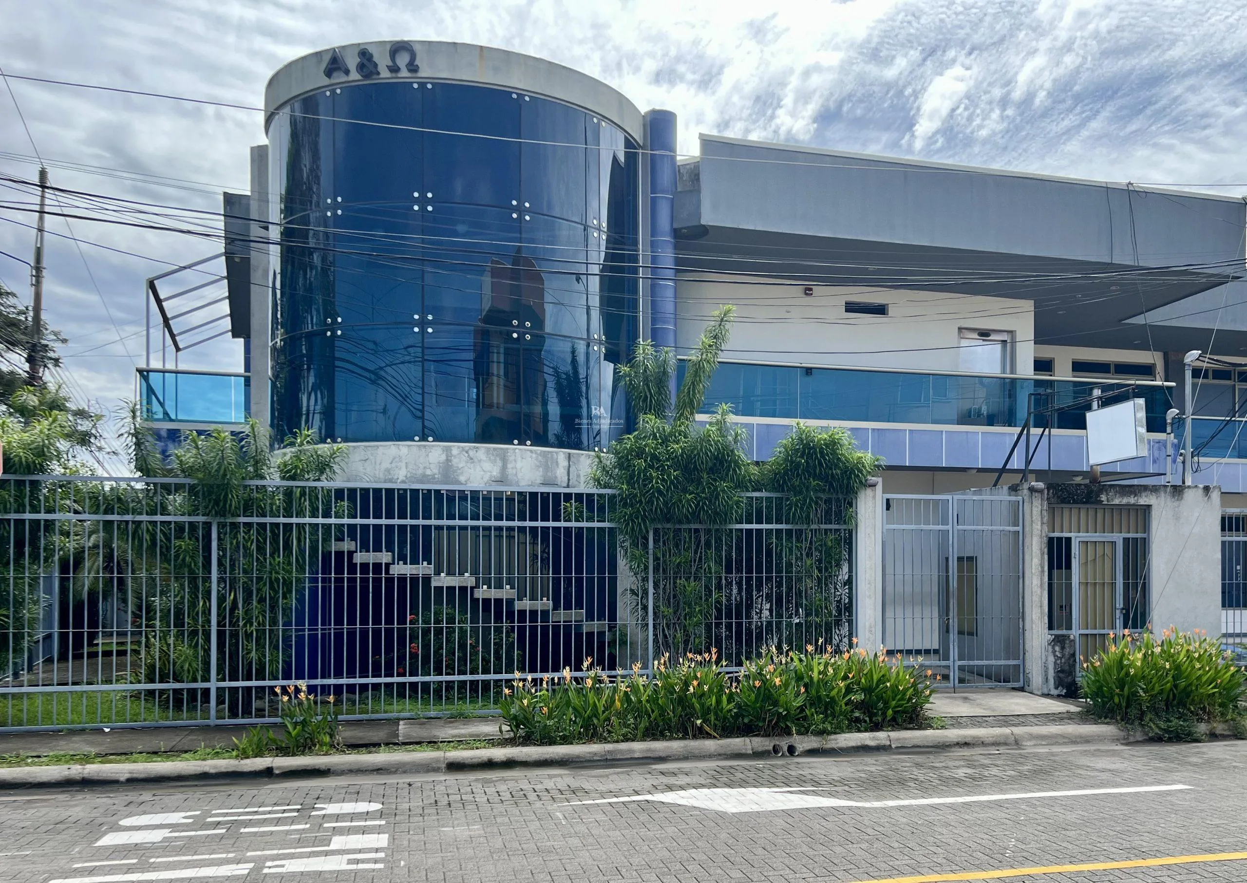 Edificio Alfa y Omega