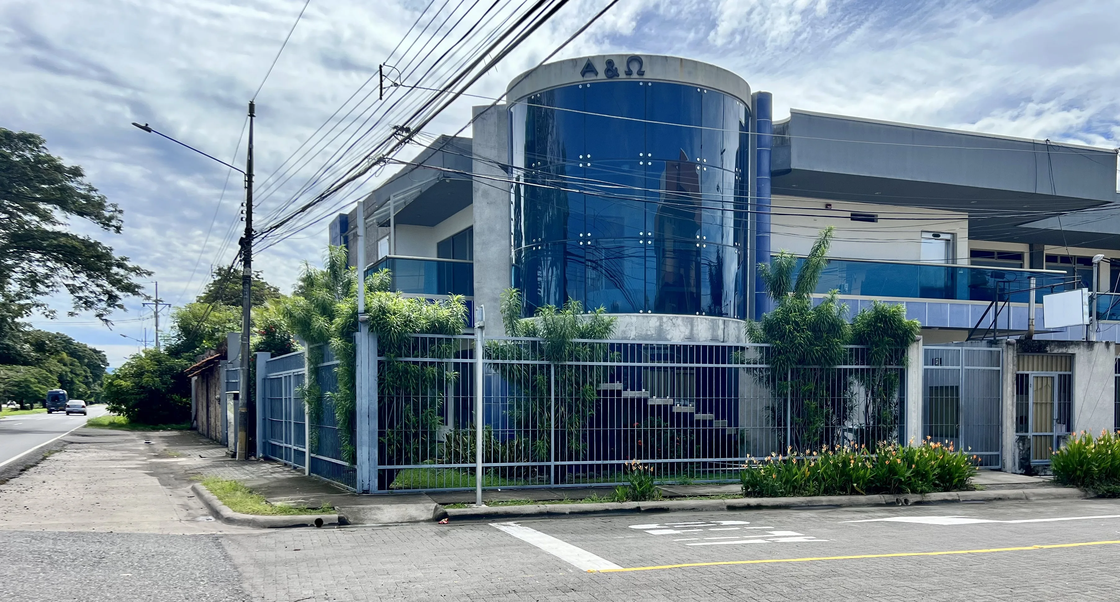 Edificio Alfa y Omega