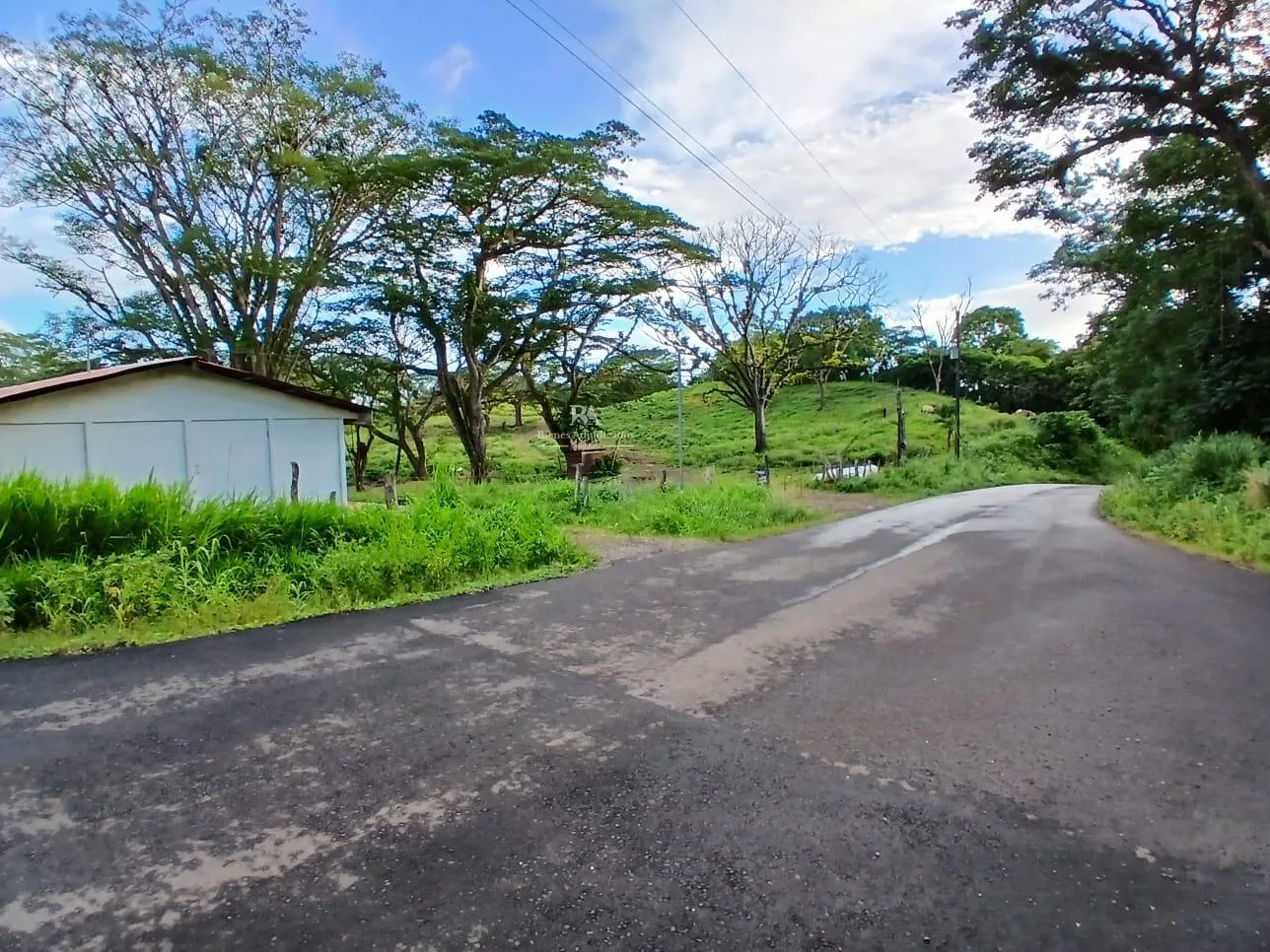 Finca en la Garita de la Cruz Guanacaste