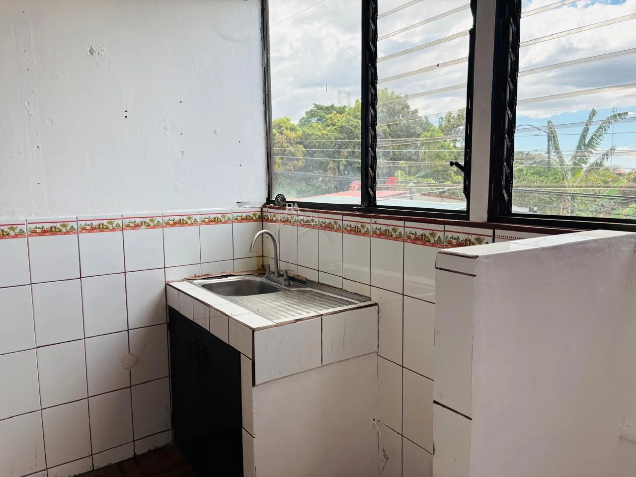Local y apartamento en Grecia
