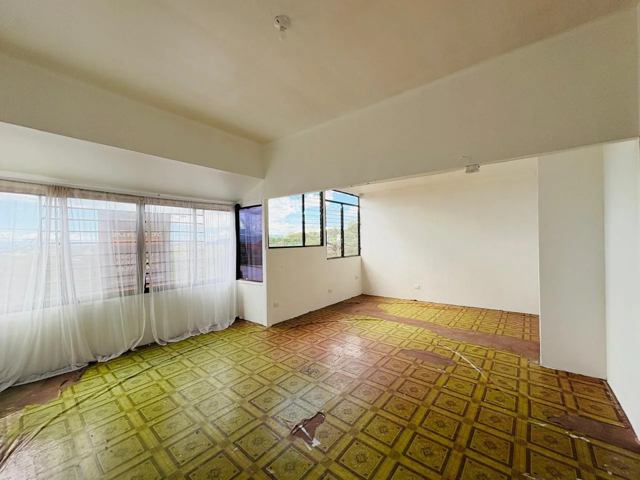 Local y apartamento en Grecia