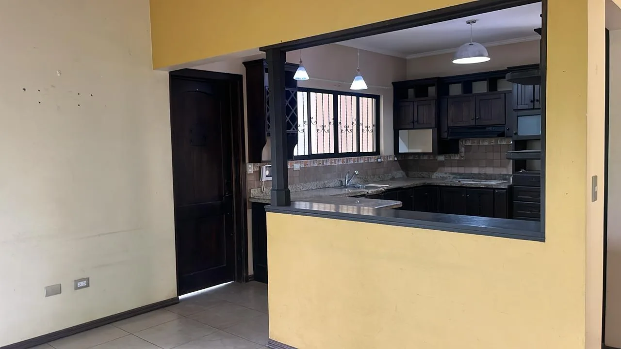Lote con construcción en Pérez Zeledón