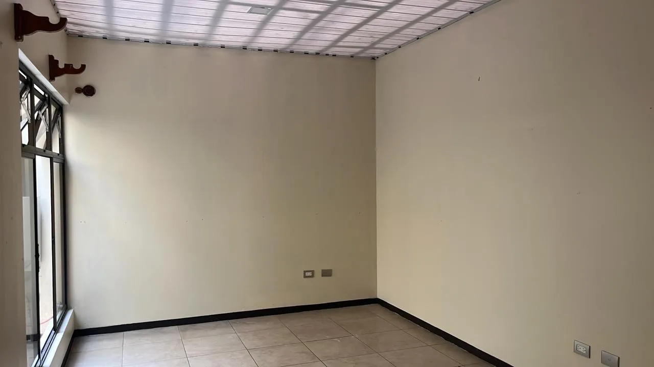 Lote con construcción en Pérez Zeledón