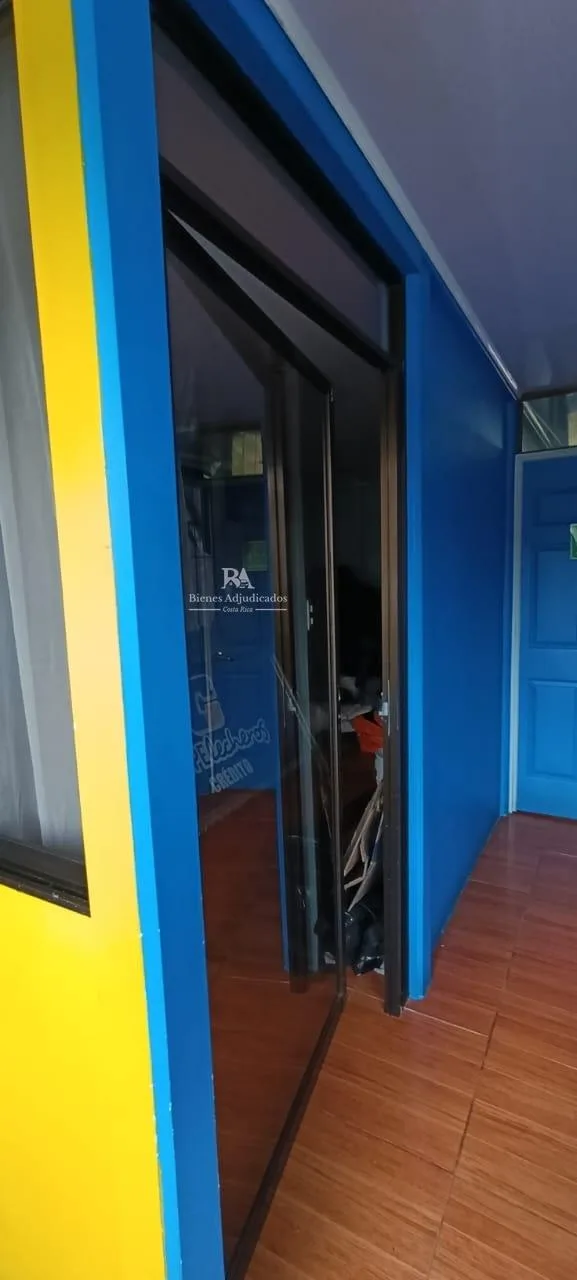 Lote con construcción en San Carlos