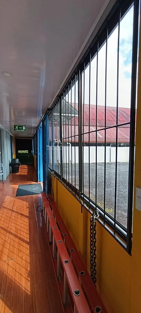 Lote con construcción en San Carlos