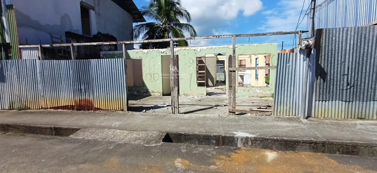 Lote en los Lirios Limón