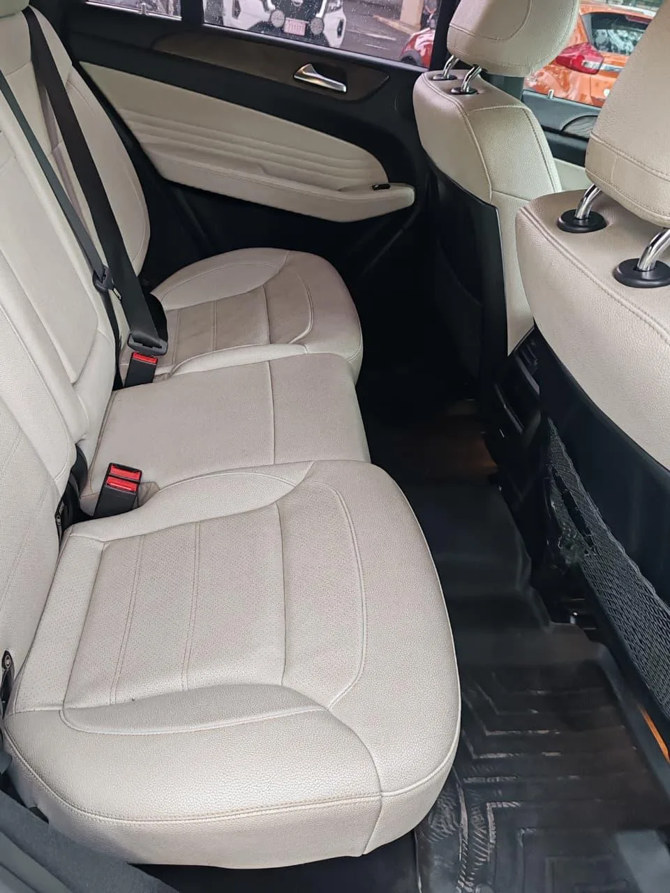 MERCEDES BENZ 2019