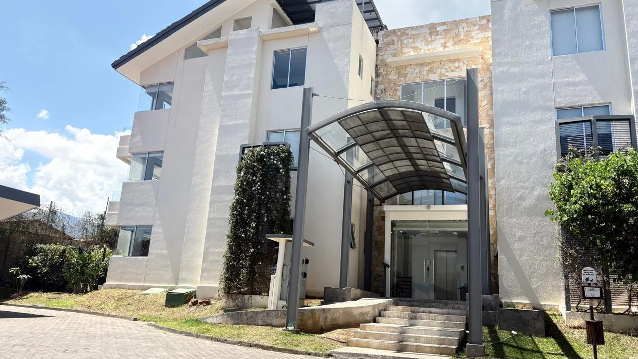 Penthouse en Condominio Vereda del Río