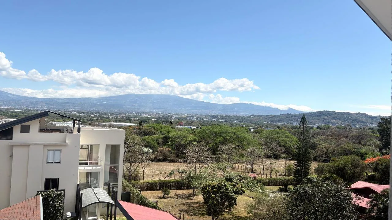 Penthouse en Condominio Vereda del Río