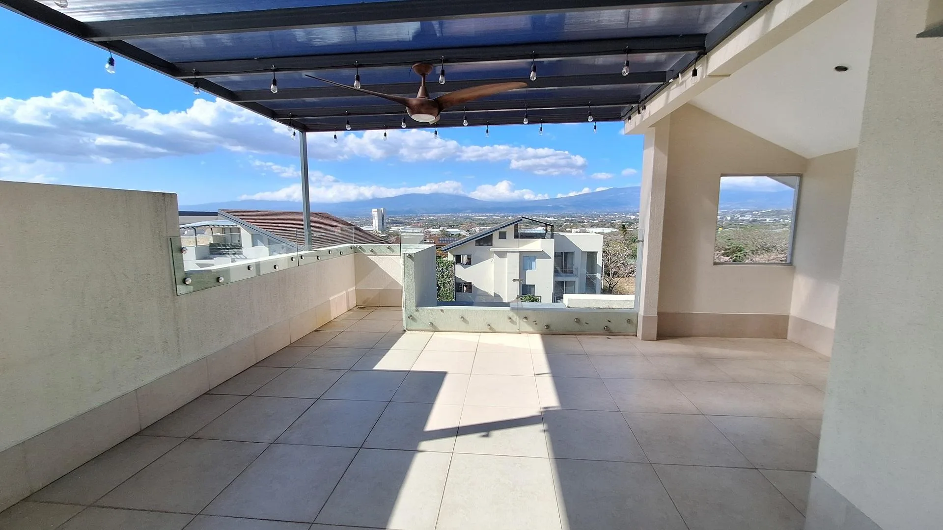 Penthouse en Condominio Vereda del Río