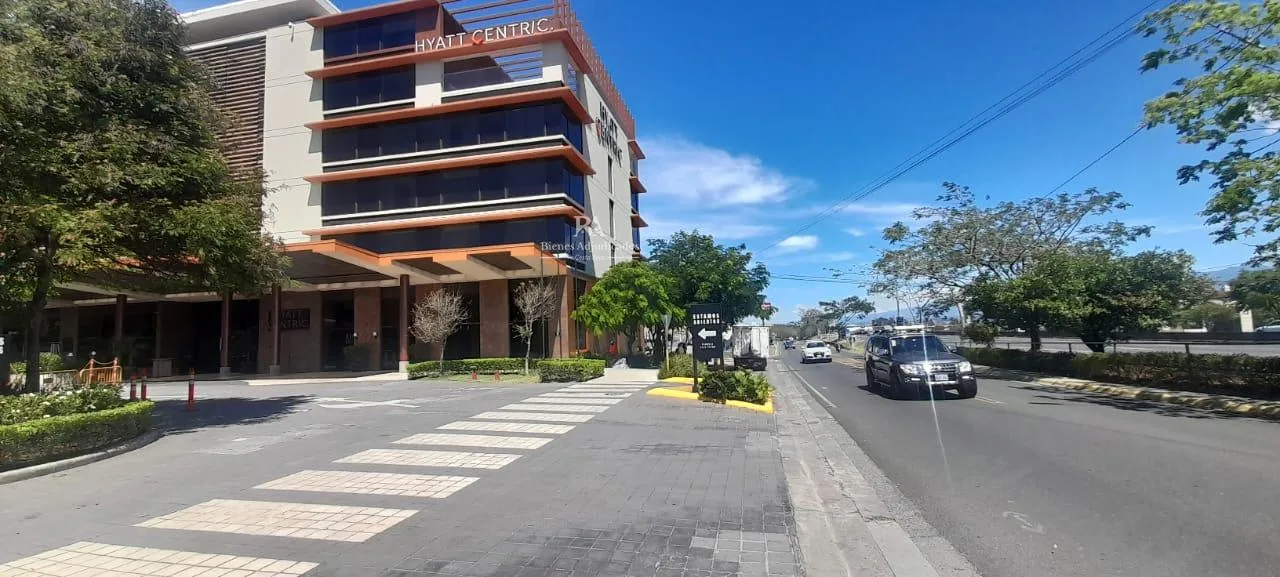 Plaza Tempo Escazú