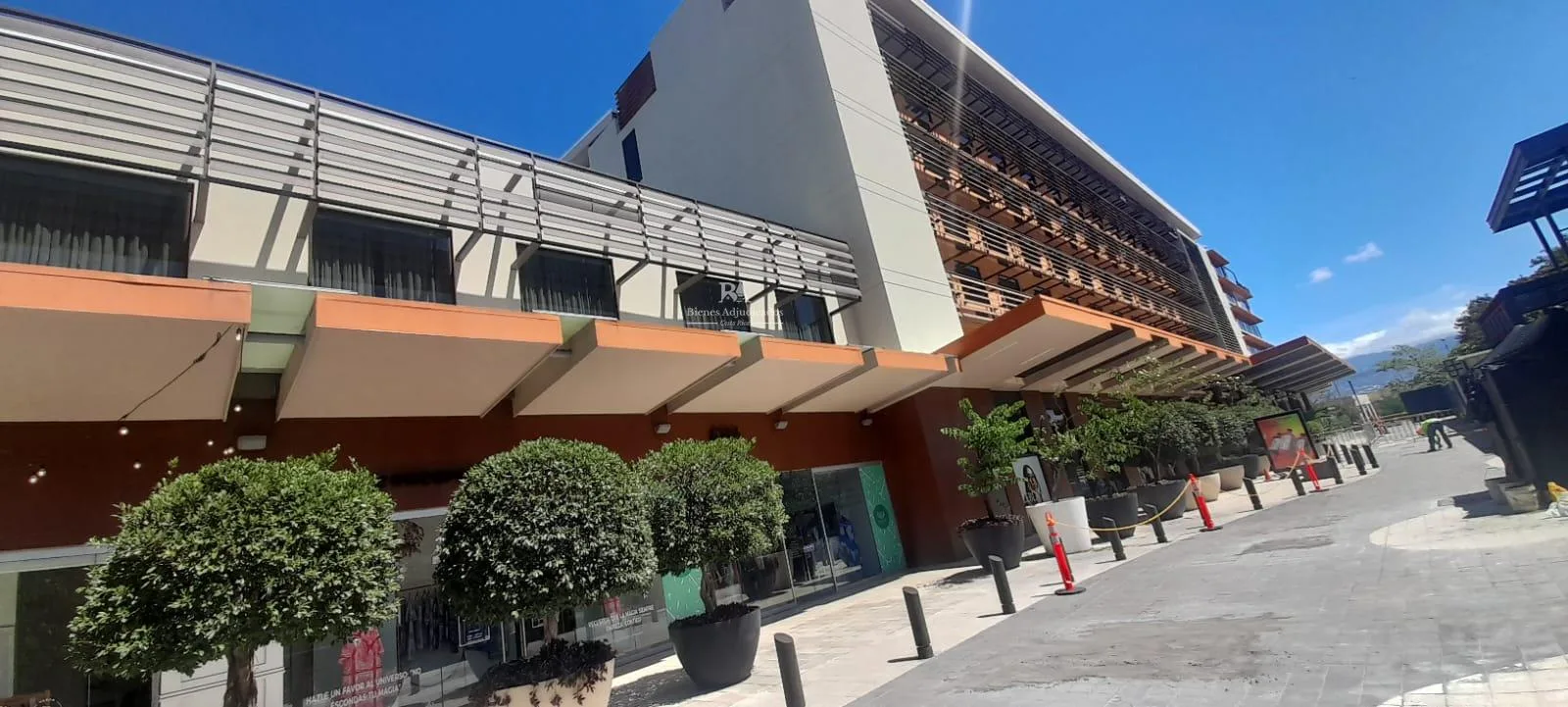 Plaza Tempo Escazú