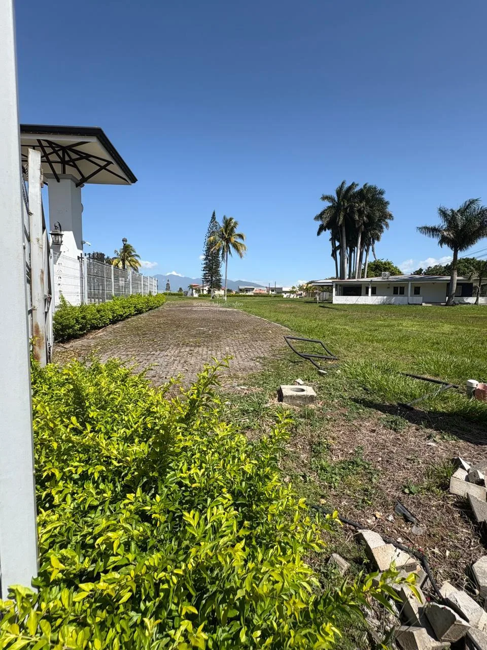 Terreno comercial en Hacienda El Coyol