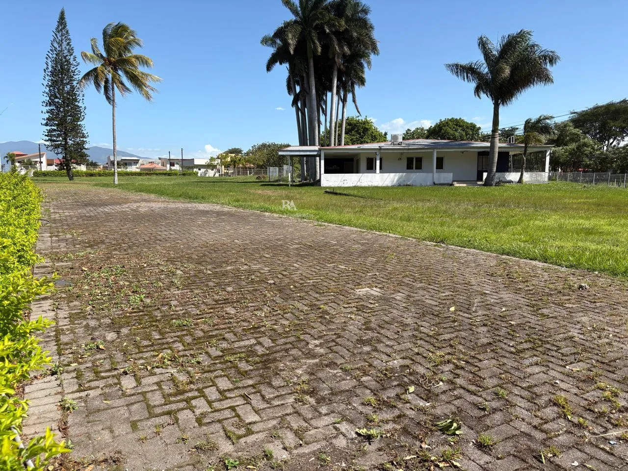 Terreno comercial en Hacienda El Coyol
