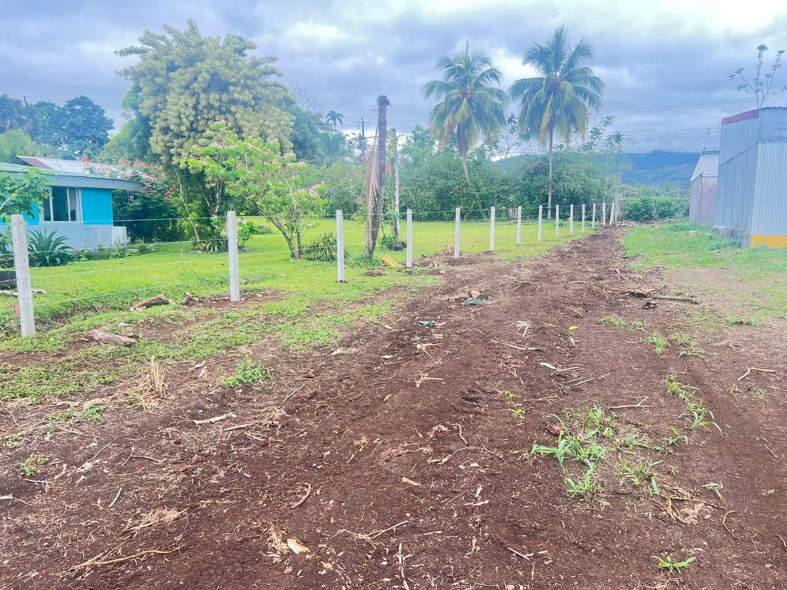 Terreno y bodega en la Tigra de San Carlos