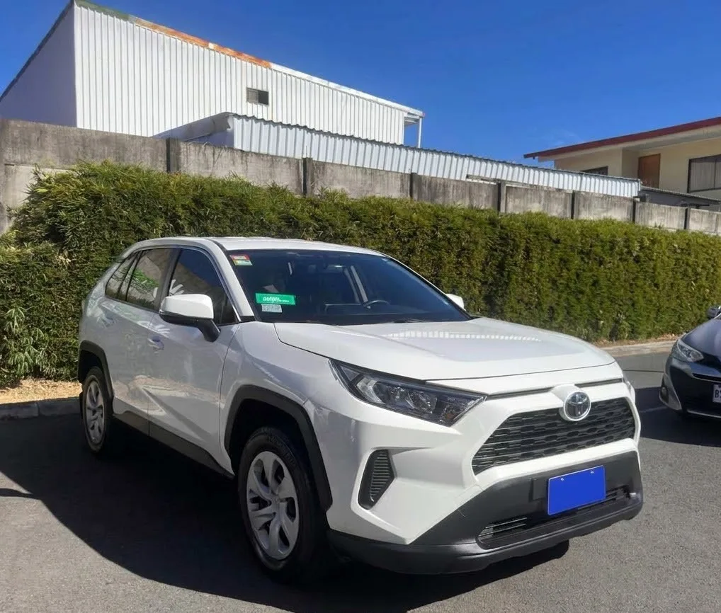 TOYOTA RAV4 LE 2024