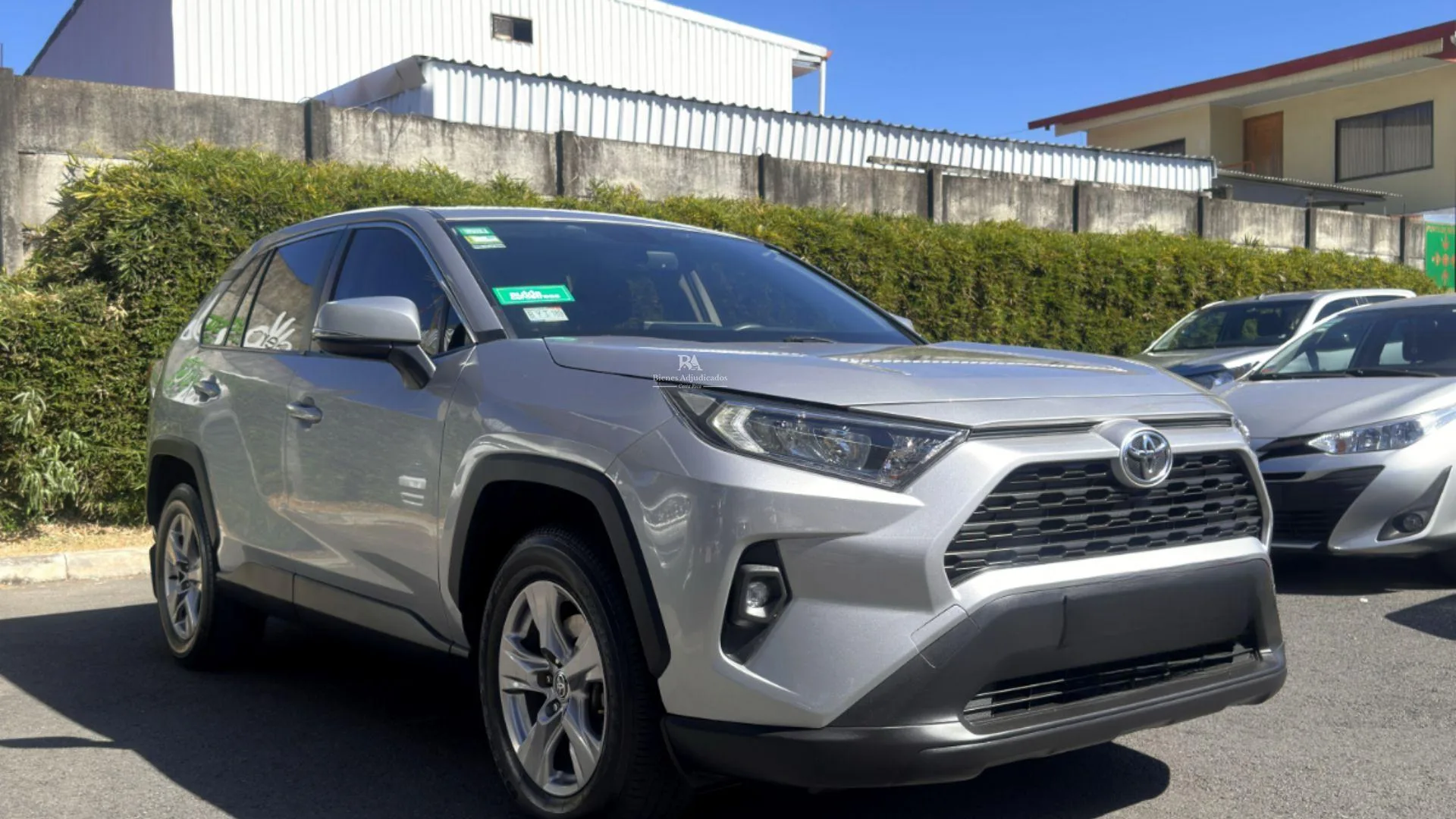 TOYOTA RAV4 XLE 2024